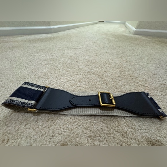 Dior Logo Belt with Gold Buckle  shopping bag included - Picture 5 of 7